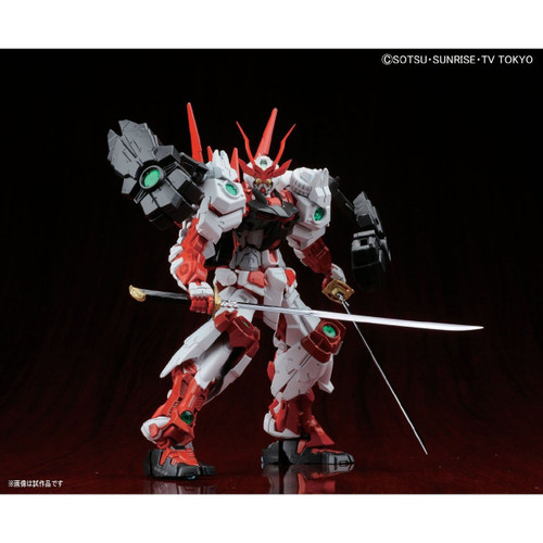 Bandai MG 851840 Gundam Sengoku Astray Gundam 1/100 Scale Kit