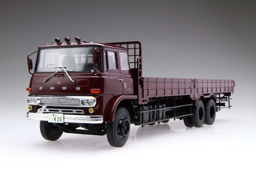 Aoshima 07198 Mitsubishi Fuso T951 Truck 1/32 Scale Kit