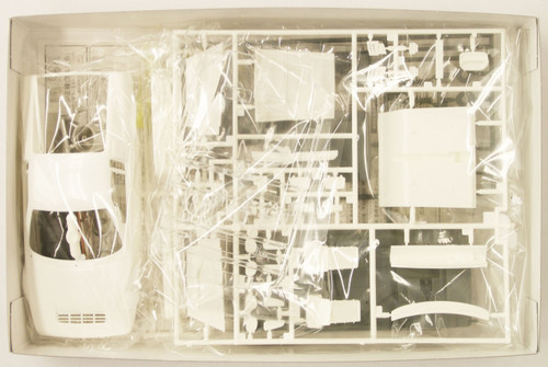 Fujimi ID-59 Nissan MID4 Frankfurt Show Model 1985 1/24 Scale Kit
