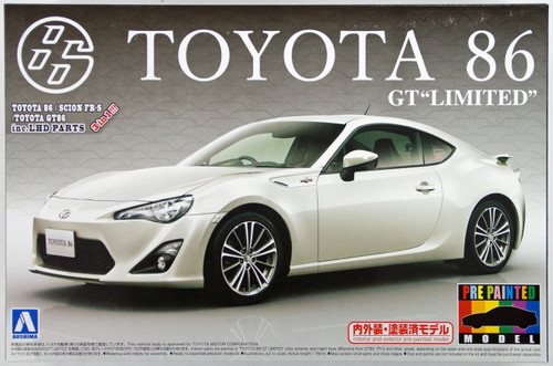 Aoshima 10051 Toyota 86 GT Limited 2012 Satin White Pearl 1/24 Scale Kit (Pre-painted Model)
