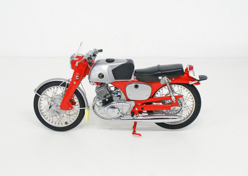 Ebbro 10023 Honda CB92 (Red) 1/10 Scale