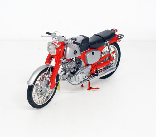 Ebbro 10023 Honda CB92 (Red) 1/10 Scale