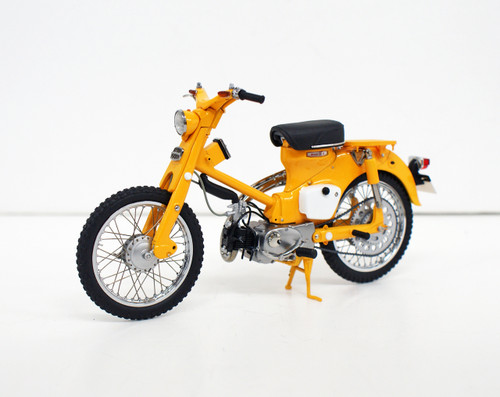 Ebbro 10025 Honda Hunter Cub CT100 (Yellow) 1/10 Scale