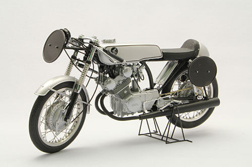 Ebbro 10028 Honda CR93 Racing Bike (Black) 1/10 Scale