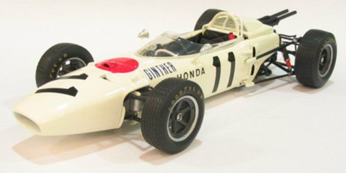 Ebbro 22005 Honda RA272 F-1 #11 1/20 Scale