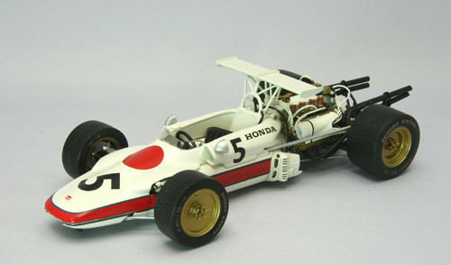 Ebbro 22008 Honda F-1 RA302 #5 1968 Tokyo Motor Show 1/20 Scale