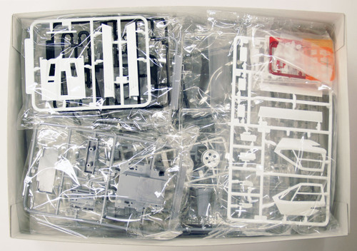 Aoshima 11546 Lamborghini Countach 5000 Quattrovalvole Injection Version 1/24 Scale Kit