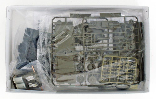 Arii 141526 Type 74 Tank Remorte Control Tank 1/48 Scale Kit