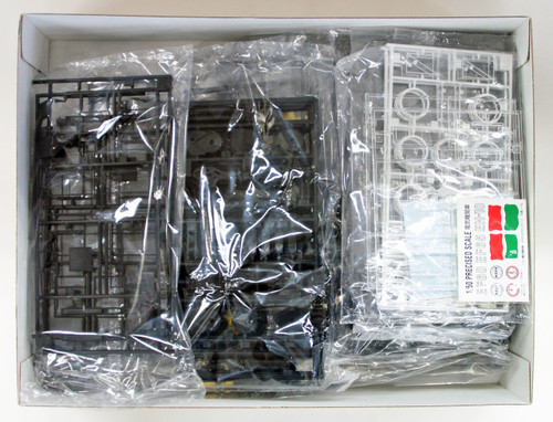 Aoshima 08911 JNR Electric Locomotive EH10 with Photo Etched Parts 1/50 scale plastic model kit