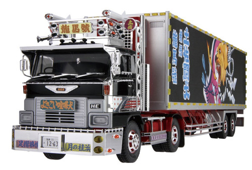Aoshima 51252 Japanese Decoration Truck Shiina Line Express Ryoma-go 1/32 Scale Kit