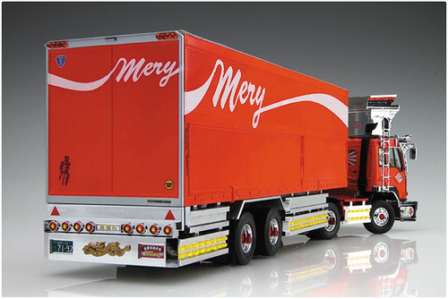 Aoshima 50316 Japanese Decoration Truck Gogosen no Mary 1/32 Scale Kit