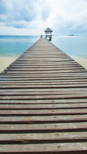 Dock into the Ocean Backdrop