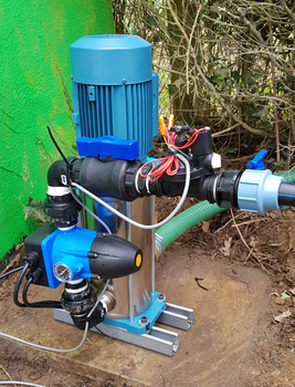 Bowls Club 4 Sprinkler Remote Hose Watering Kit - Pump Bowls Club 4 Sprinkler Remote Hose Watering Kit - Pump
