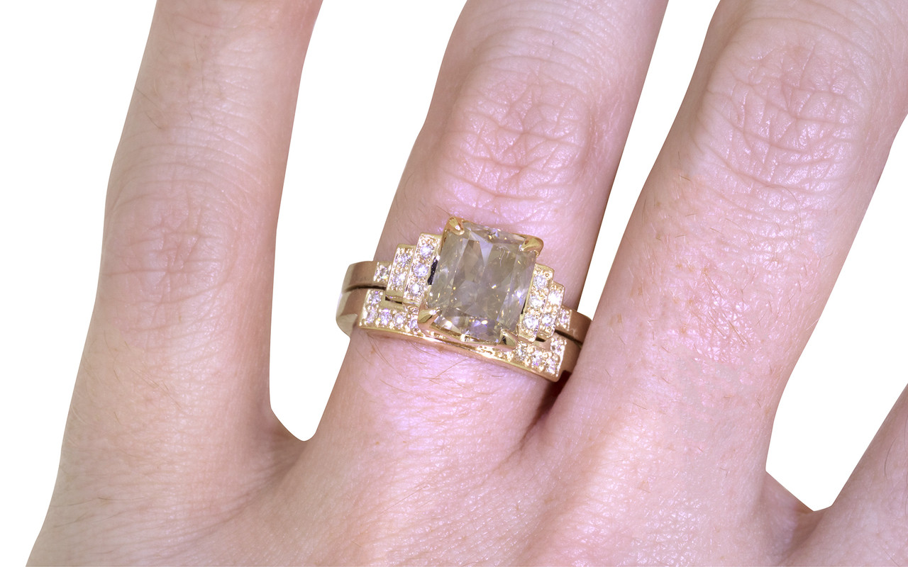 3 03 Carat Champagne Diamond Wedding Set In Yellow Gold Chinchar 3 03 Carat Champagne Diamond Emerald Rectangle Cut Engagement Ring With Shadow Wedding Band Stacked