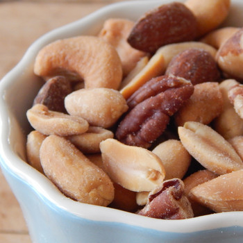 Mixed Nuts with Peanuts (Salted) Mixed Nuts with Peanuts (Salted)