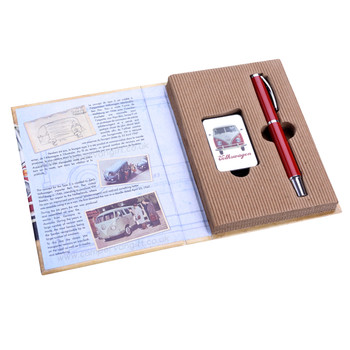 VW Campervan Lighter & Pen Red & Cream Gift Set VW Campervan Lighter & Pen Red & Cream Gift Set