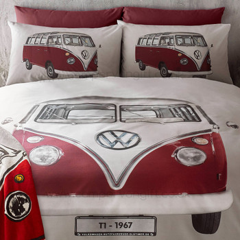 Volkswagen Red Campervan On Tour Duvet and Pillow Case Set (Throw not included) Volkswagen Red Campervan On Tour Duvet and Pillow Case Set (Throw not included)