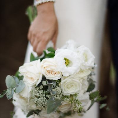 white natural wedding bouquet