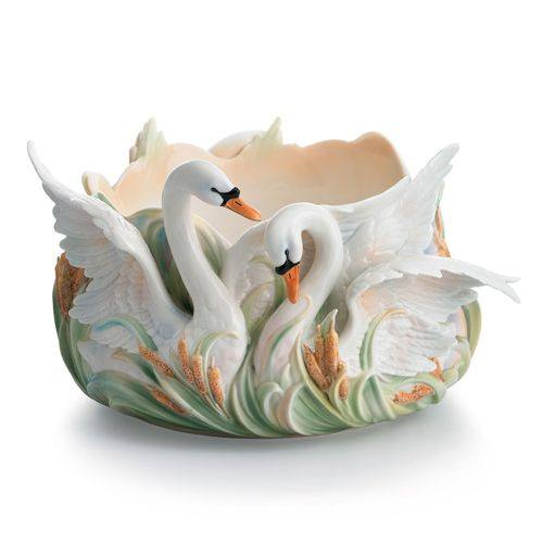 Franz Porcelain Swan Lake Salad Bowl FZ01559