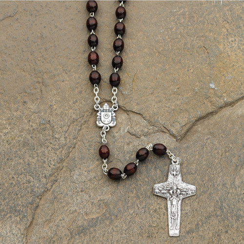 Pope Francis Rosary GM15851