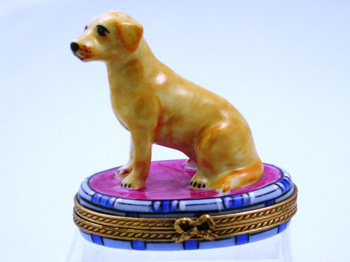 Chamart Oval Labrador Limoges Box 2001\102