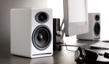 Audioengine P4 Passive Bookshelf Speakers - Glossy White (Pair) Audioengine P4 Passive Bookshelf Speakers - Glossy White (Pair)