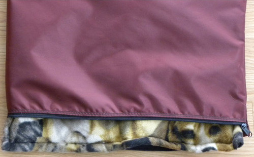 Protective covers fit standard crate pads and beds. Protective covers fit standard crate pads and beds.