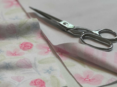 Aligning fleece fabrics right sides together