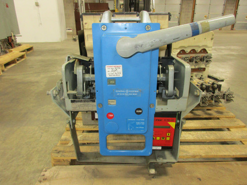 AKJ-5A-50 GE 1600A MO/DO LSIG Air Circuit Breaker W/AC-PRO AKJ-5A-50 GE 1600A MO/DO LSIG Air Circuit Breaker W/AC-PRO