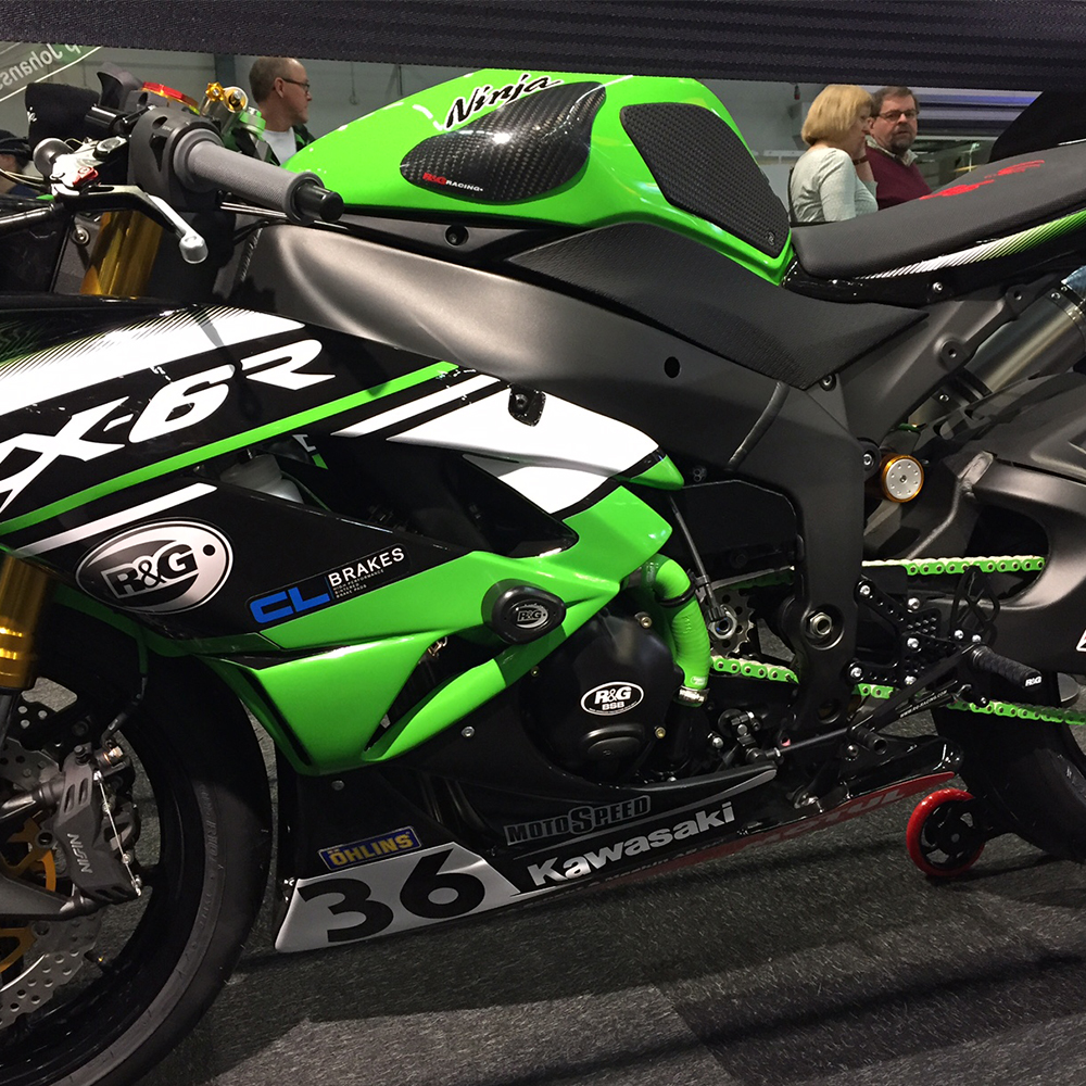 R&G Racing Kawasaki ZX6R 20092018 Carbon Kevlar Tank Sliders