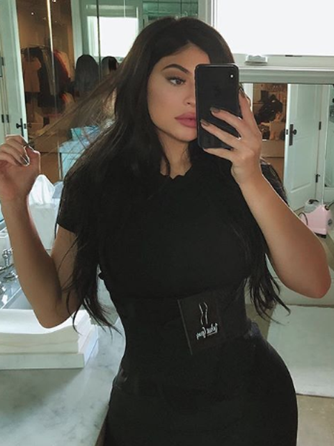 Waist trainer best sale kardashian uses