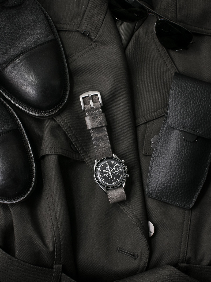 "Berliner" Vintage Ghost Grey Leather NATO Watch Strap
