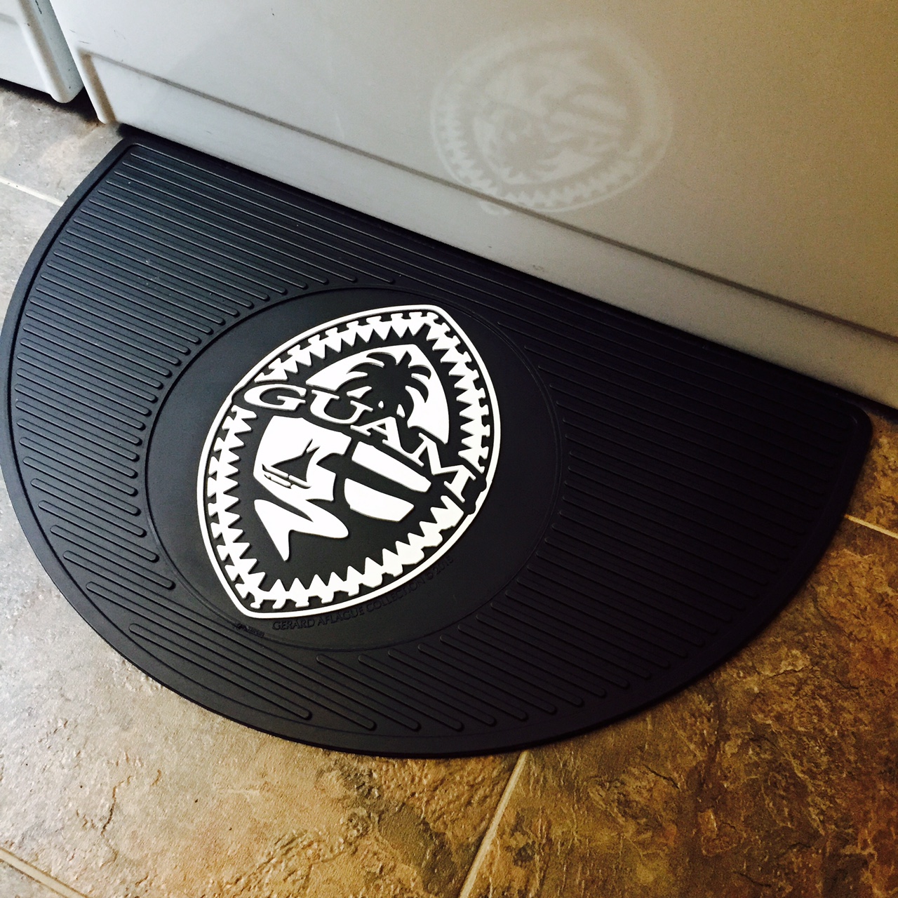 Premium All Weather Tribal Guam Washer Dryer Floor Mat Gerard Premium All Weather Tribal Guam Seal Floor Mat 15x25 Inches