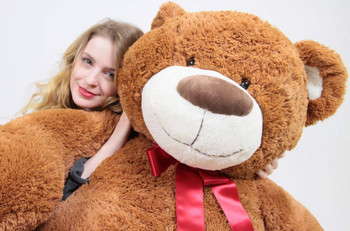 5 Foot Very Big Smiling Teddy Bear 60 Inch Soft Brown Giant Stuffed Animal with Bigfoot Paws 5 Foot Very Big Smiling Teddy Bear 60 Inch Soft Brown Giant Stuffed Animal with Bigfoot Paws