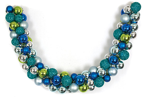 A-151902
6' Mixed Ball Garland Curved A-151902
6' Mixed Ball Garland Curved