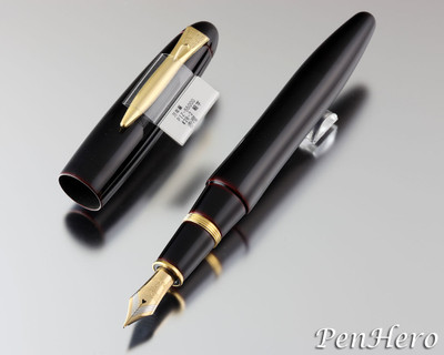 Platinum Izumo Akatame (Red) Fountain Pen