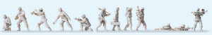 Unpainted German Reich Anti-Tank Crew Winter Dress 1944-45 (12) (Kit) HO Scale Preiser Models