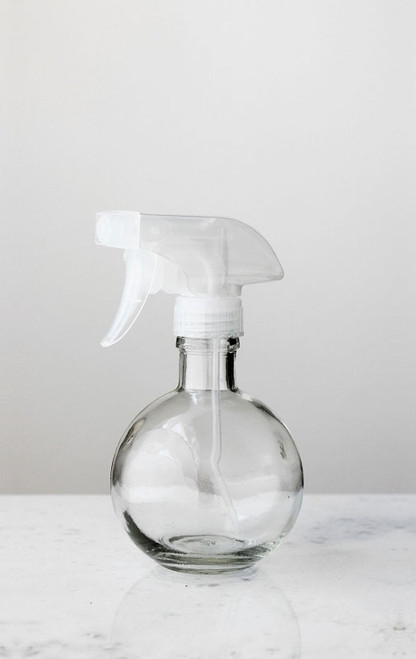 Round Recycled Glass Spray Cleaner Bottle with Clear Spray Nozzle Round Recycled Glass Spray Cleaner Bottle with Clear Spray Nozzle