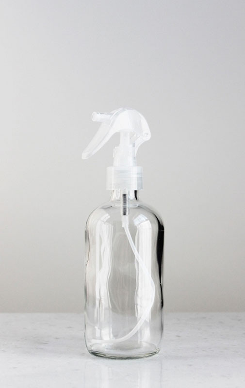 Apothecary Glass Mist Spray Bottle with Clear Mist Nozzle 