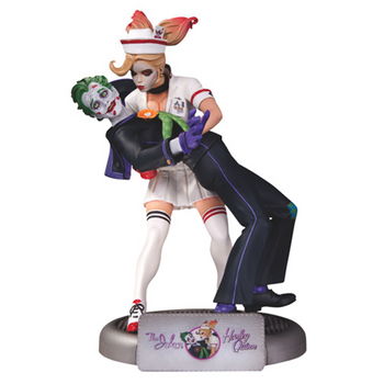 Batman DC Comics Bombshells Joker and Harley Quinn Statue Batman DC Comics Bombshells Joker and Harley Quinn Statue