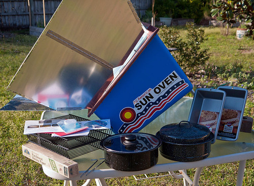 All American Sun Oven with Dehydrating & Preparedness Kit