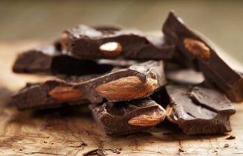 almond-and-chocolate-flavor.jpg