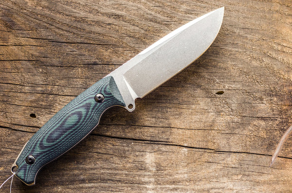 fixed blade knives with n690 steel