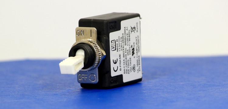 BBBC0004 (1 Pole, 25A, 120VAC, Quick Connect, Series Trip, UL Recognized (UL 1077))