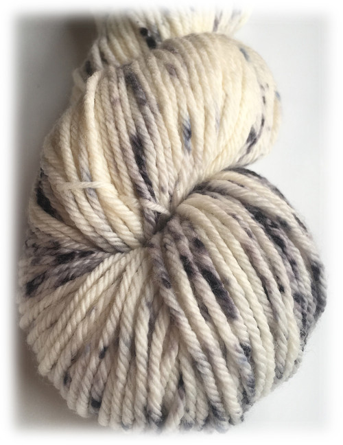 Wonderland Yarns - March Hare, Worsted Weight 100% Merino Superwash - Salt & Pepper 163 Wonderland Yarns - March Hare, Worsted Weight 100% Merino Superwash - Salt & Pepper 163
