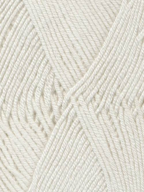 a Rae Yarns - Cashmereno Sport - Ivory 13 a Rae Yarns - Cashmereno Sport - Ivory 13