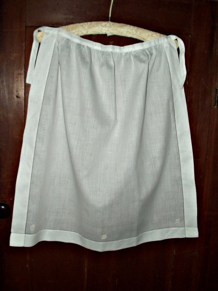 Antique Victorian White Batiste Cotton Embroidery Monogram Apron Antique Victorian White Batiste Cotton Embroidery Monogram Apron