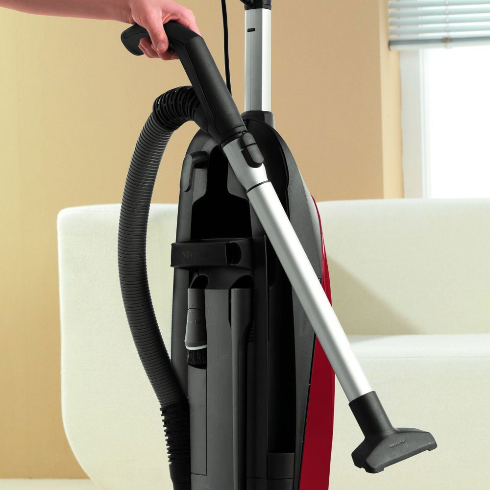 Miele Fresh Air U1 Dynamic Upright Vacuum Cleaner w/ FREE 2Day