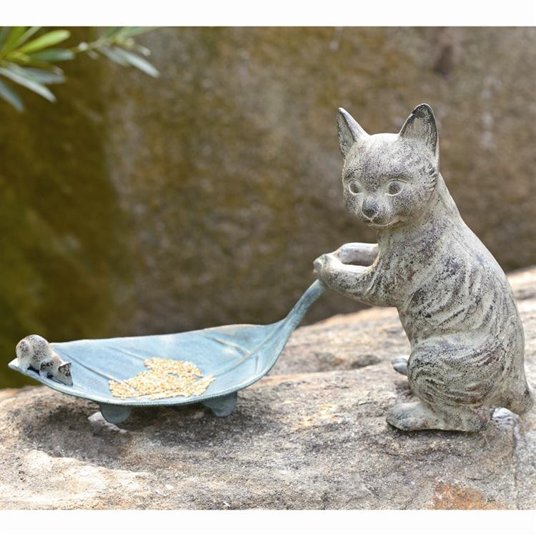 Cat and Leaf Bird Feeder