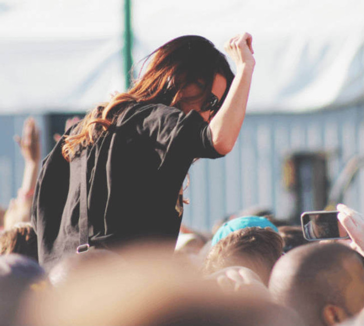 Music Festival Fanny Packs Are The Only Way To Party